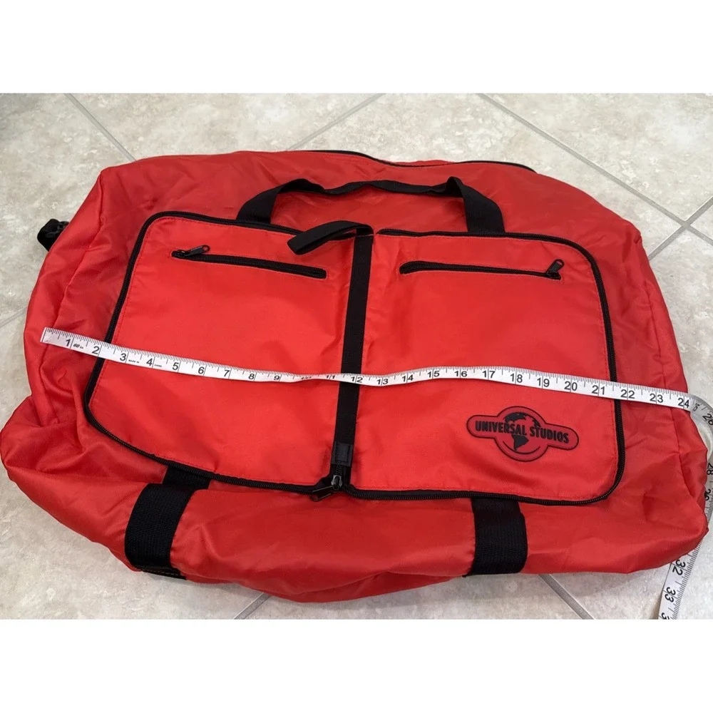 Universal Studios‎ Red Large Duffle Bag Gym Travel Shoulder Strap Nylon Pockets
